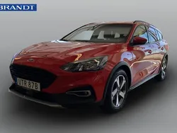 Röd Begagnad 2022 Ford Focus Active Kombi | 199 000 kr (Marknadspris)