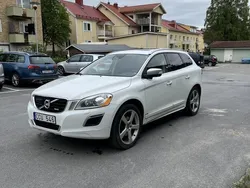 Vit Begagnad 2012 Volvo XC60 R-Design SUV | 89 000 kr (Superpris)