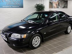 Svart Begagnad 2004 Volvo S60 Kinetic Sedan | 29 000 kr (Lite dyr)