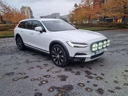 Vit Begagnad 2019 Volvo V90 CC Kombi | 259 999 kr (Bra pris)