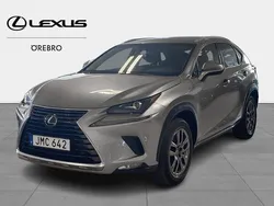 Ljusgrå Begagnad 2018 Lexus NX300h Executive Line SUV | 299 900 kr (Marknadspris)
