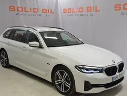 Vit Begagnad 2022 BMW 530e Kombi | 389 000 kr (Bra pris)
