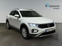 Vit Begagnad 2022 VW T-Roc Life SUV | 259 900 kr (Bra pris)