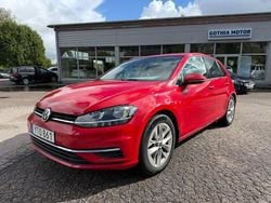 Röd Begagnad 2019 VW Golf VII Halvkombi | 159 900 kr (Marknadspris)