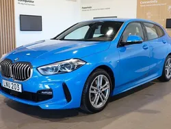Blå Begagnad 2022 BMW 118 M Sport Halvkombi | 279 800 kr (Lite dyr)