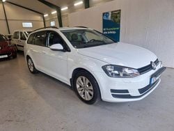 Vit Begagnad 2015 VW Golf VII Kombi | 74 900 kr (Marknadspris)