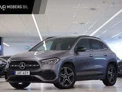 Mörkgrå Begagnad 2023 Mercedes GLA200 AMG SUV | 369 900 kr (Marknadspris)