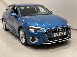 Atollblå metallic Begagnad 2021 Audi A3 Advanced Sedan | 199 900 kr (Marknadspris)