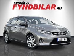 Brun Begagnad 2013 Toyota Auris Active Halvkombi | 99 900 kr (Marknadspris)