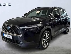 Svart Begagnad 2022 Toyota Corolla Cross SUV | 374 800 kr