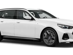 Vit Ny 2025 BMW 530e M Sport Kombi | 701 500 kr (Bra pris)