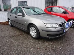 Ljusgrå Begagnad 2004 Saab 9-3 Sedan | 24 900 kr
