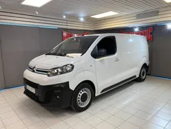Vit Begagnad 2023 Citroën e-Jumpy Business Class Minibuss | 461 250 kr (Marknadspris)