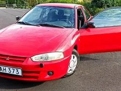 Begagnad 2000 Mitsubishi Colt Halvkombi | 43 500 kr