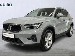 Grå Begagnad 2023 Volvo XC40 Core SUV | 344 900 kr (Bra pris)