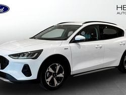 Frozen white Begagnad 2022 Ford Focus Active Halvkombi | 199 900 kr (Lite dyr)