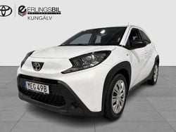 Vit Begagnad 2022 Toyota Aygo X Play SUV | 134 900 kr (Marknadspris)