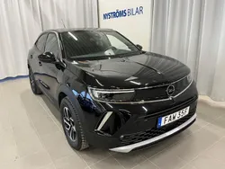 Svart Begagnad 2023 Opel Mokka Ultimate SUV | 218 900 kr (Marknadspris)