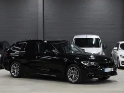 Svart Begagnad 2021 BMW 330e Sport Line Kombi | 299 900 kr (Bra pris)