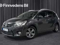 Mörkgrå Begagnad 2014 Toyota Verso Minibuss | 95 000 kr (Lite dyr)