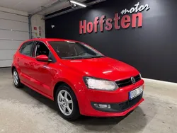 Röd Begagnad 2013 VW Polo Halvkombi | 69 900 kr (Marknadspris)