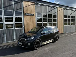 Svart Begagnad 2016 Kia Sorento SUV | 159 900 kr (Dyr)