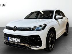 Vit Begagnad 2025 VW Tiguan R-line SUV | 459 900 kr (Marknadspris)