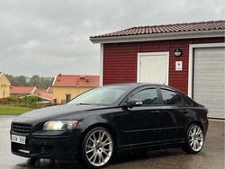 Svart Begagnad 2007 Volvo S40 Summum Sedan | 75 000 kr (Lite dyr)