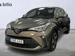 Grön Begagnad 2022 Toyota C-HR Edition SUV | 274 900 kr (Marknadspris)