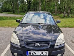 Svart Begagnad 2006 Kia Rio 4 Halvkombi | 8 000 kr (Superpris)