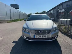 Silver Begagnad 2016 Volvo V70 Momentum Kombi | 135 000 kr (Marknadspris)
