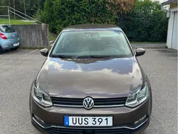 Brun Begagnad 2016 VW Polo Halvkombi | 115 000 kr (Lite dyr)