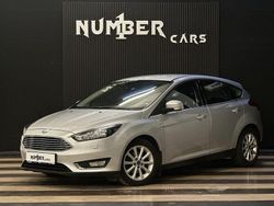 Grå Begagnad 2015 Ford Focus Titanium Halvkombi | 89 900 kr (Marknadspris)