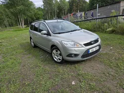 Grå Begagnad 2011 Ford Focus Platinum Kombi | 25 000 kr (Bra pris)