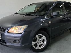 Grå Begagnad 2007 Ford Focus Kombi | 29 900 kr (Marknadspris)