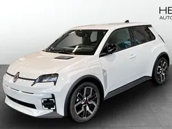 Vit (white) Ny 2025 Renault R5 Techno Halvkombi | 399 900 kr