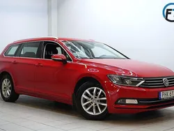 Röd Begagnad 2017 VW Passat Kombi | 119 900 kr (Superpris)