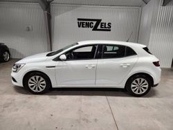 Vit Begagnad 2016 Renault Mégane III Halvkombi | 109 000 kr