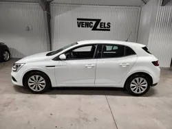 Vit Begagnad 2016 Renault Mégane III Halvkombi | 109 000 kr