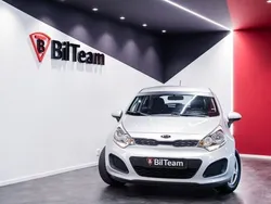 Silver Begagnad 2011 Kia Rio Halvkombi | 69 900 kr (Marknadspris)