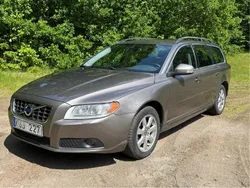 Grå Begagnad 2011 Volvo V70 Momentum Kombi | 64 999 kr (Bra pris)