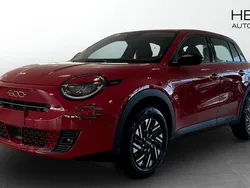 Röd (red) Ny 2025 Fiat 600 Lounge SUV | 350 800 kr (Dyr)