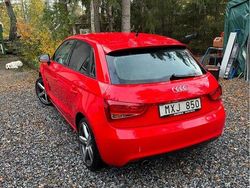 Röd Begagnad 2013 Audi A1 Halvkombi | 74 800 kr