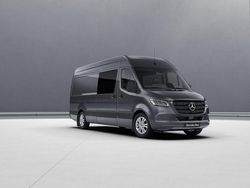 Grå Begagnad 2024 Mercedes Sprinter Van | 649 900 kr