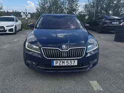 Blå Begagnad 2017 Skoda Superb LAURIN & KLEMENT Halvkombi | 160 000 kr (Bra pris)