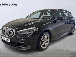 Svart Begagnad 2019 BMW 118 M Sport Halvkombi | 209 000 kr (Marknadspris)