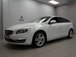 Vit Begagnad 2016 Volvo V60 Business Edition Kombi | 179 500 kr (Marknadspris)