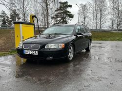 Begagnad 2007 Volvo V70 Kombi | 35 000 kr (Marknadspris)