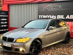 Grå Begagnad 2010 BMW 325 Comfort Edition Sedan | 94 900 kr (Marknadspris)
