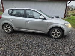 Begagnad 2008 Kia Ceed Halvkombi | 20 000 kr (Bra pris)
